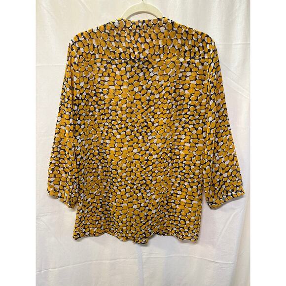 Banana Republic Yellow Abstract Print Button-Up Blouse - Size Medium - Picture 4 of 4